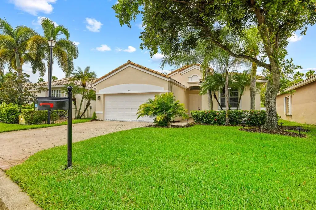 9947 Torino Drive Lake Worth FL 33467