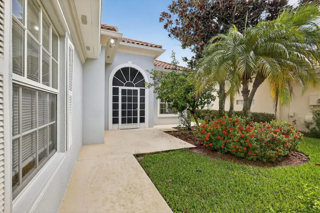 8257 Rosalie Lane Wellington FL 33414