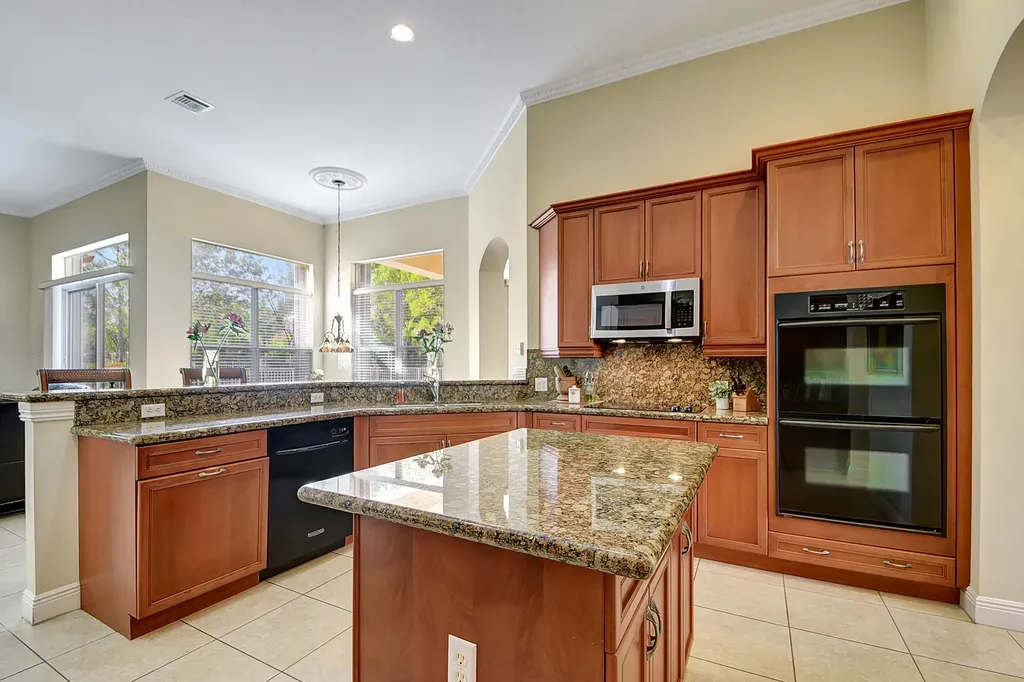 8123 Woodslanding Trail West Palm Beach FL 33411