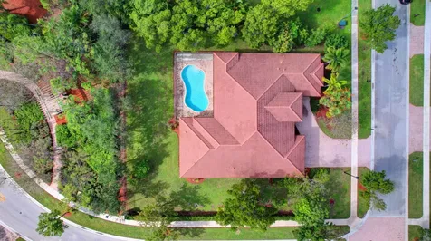 8123 Woodslanding Trail West Palm Beach FL 33411