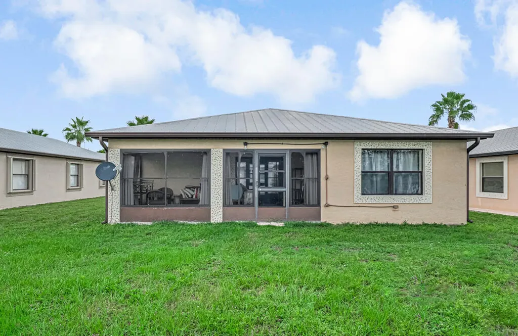 32 Oro Grande Way Port St Lucie FL 34952