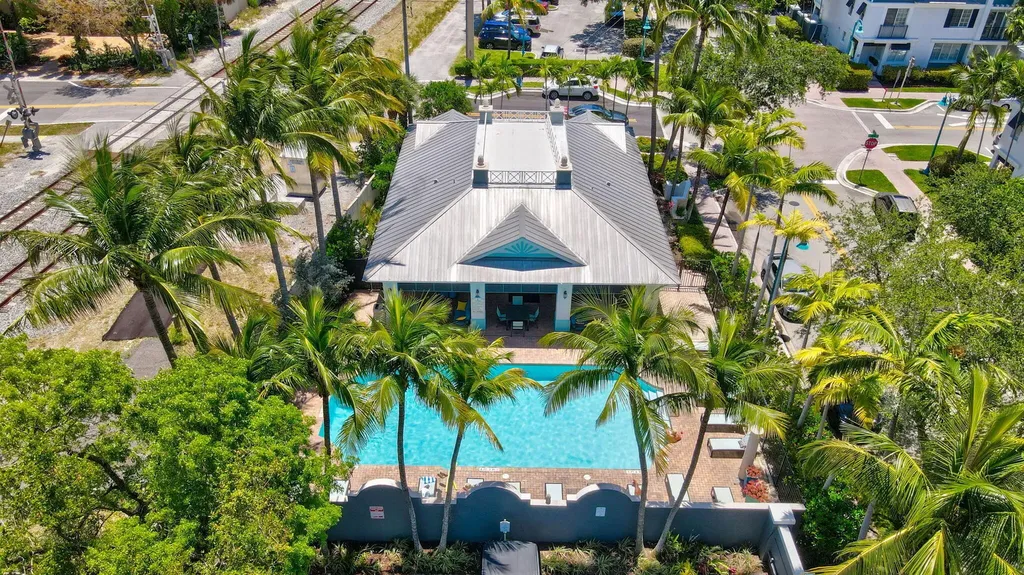 250 NE 3rd Avenue Delray Beach FL 33444
