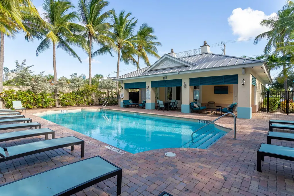 250 NE 3rd Avenue Delray Beach FL 33444