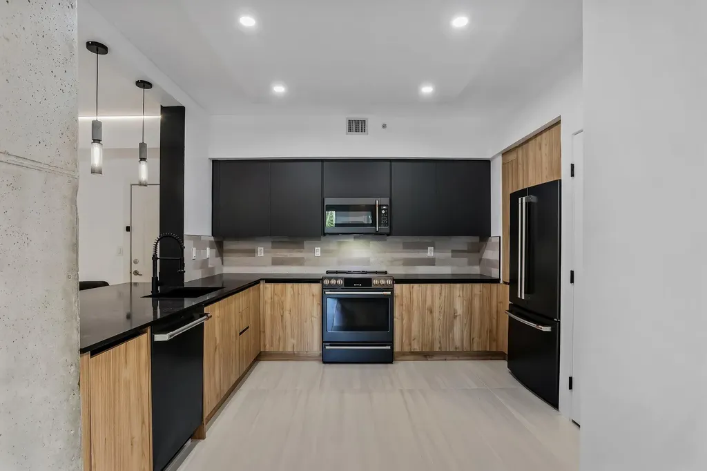 250 NE 3rd Avenue Delray Beach FL 33444