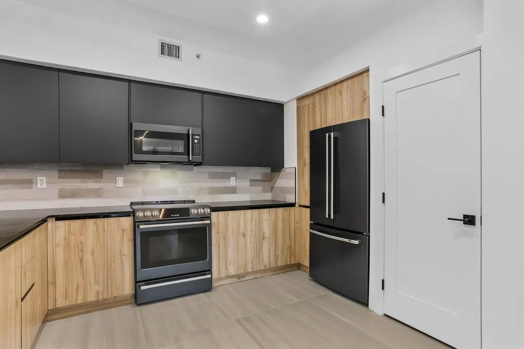 250 NE 3rd Avenue Delray Beach FL 33444