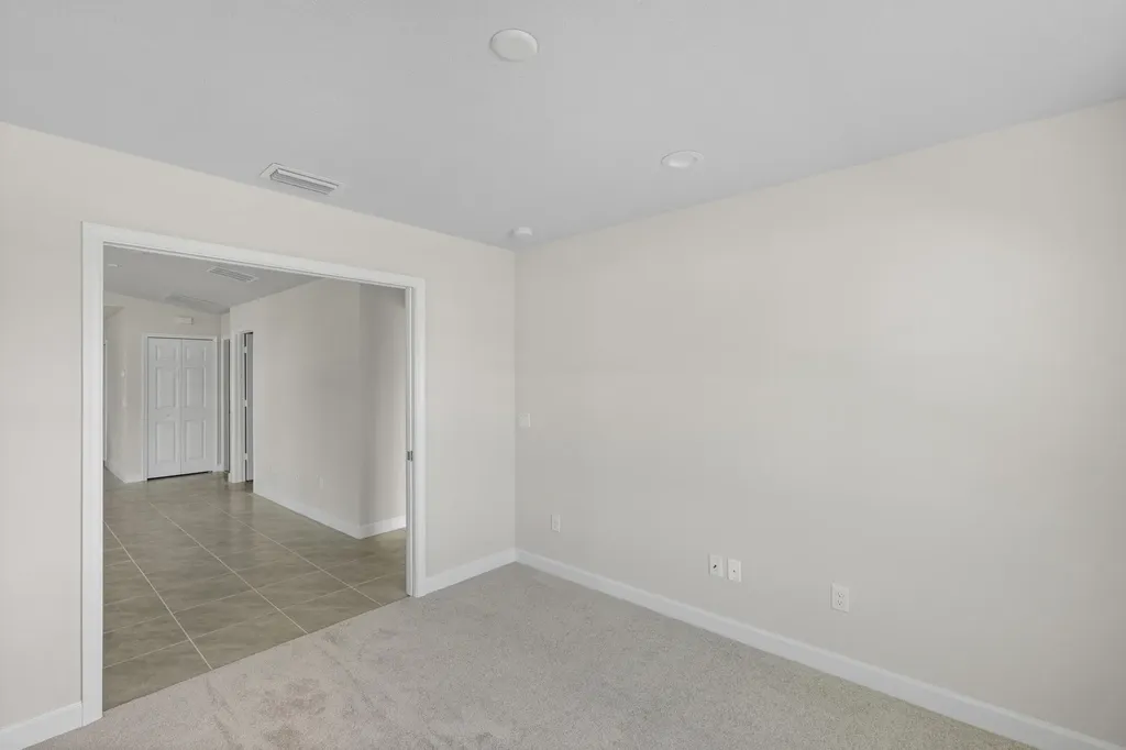 12 Los Gatos Lane Port St Lucie FL 34952
