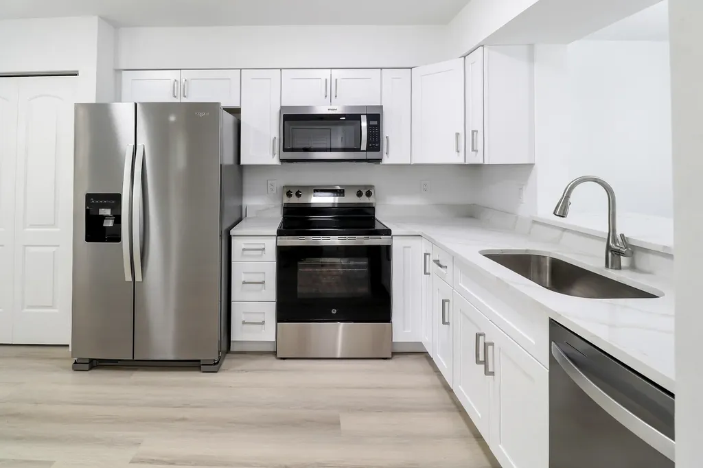 7270 Ashford Place Delray Beach FL 33446