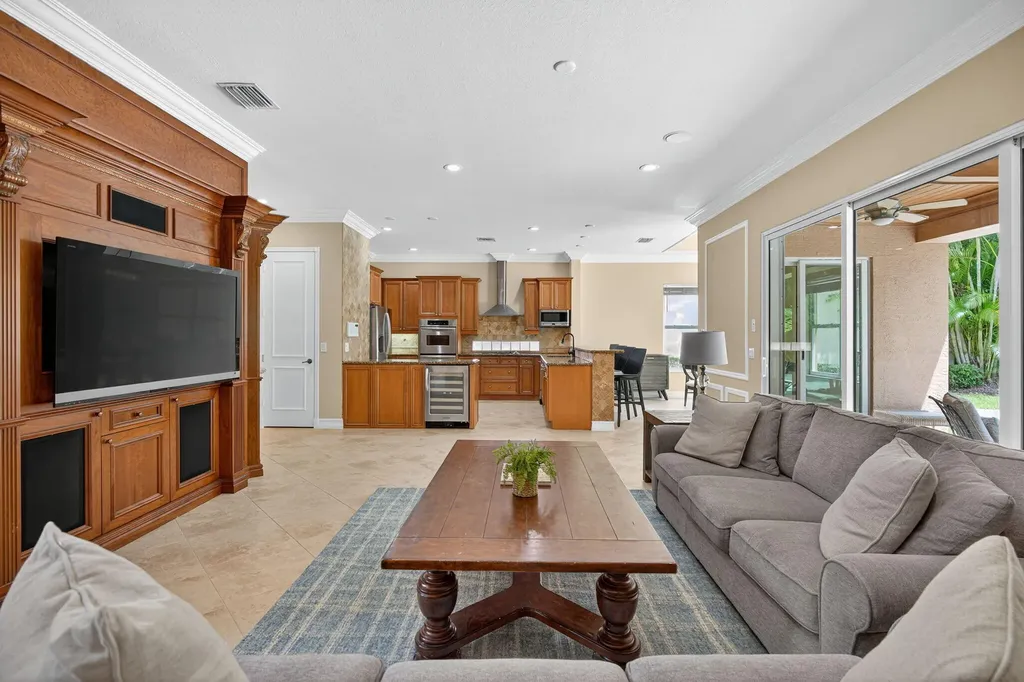 247 Sedona Way Palm Beach Gardens FL 33418