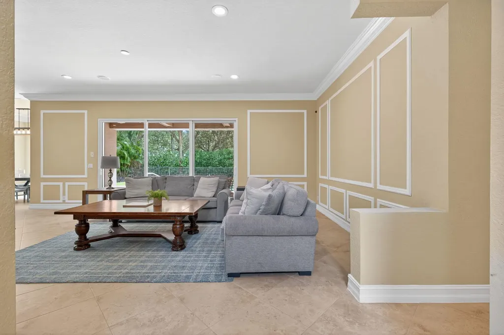 247 Sedona Way Palm Beach Gardens FL 33418