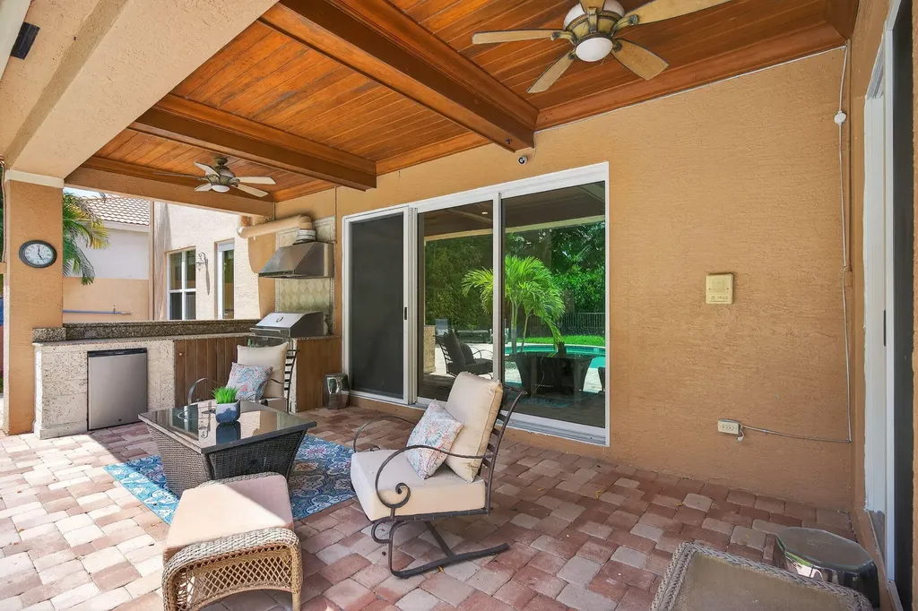 247 Sedona Way Palm Beach Gardens FL 33418