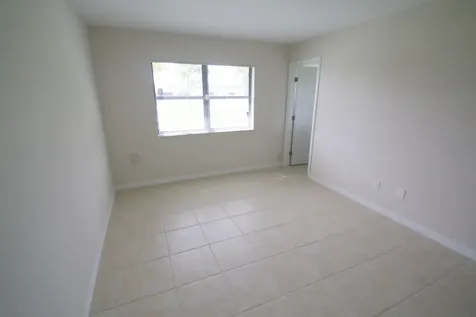2256 SE East Dunbrooke Circle Port St Lucie FL 34952