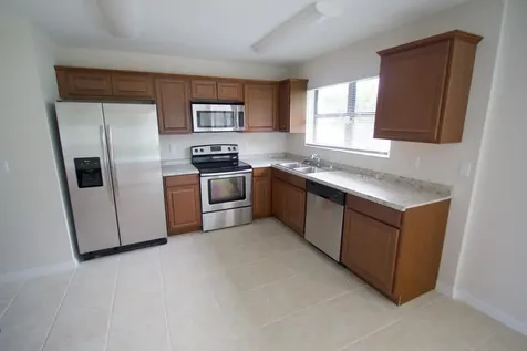 2256 SE East Dunbrooke Circle Port St Lucie FL 34952