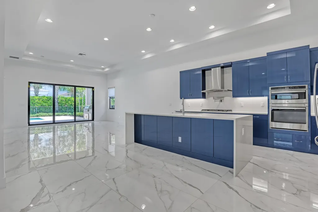 13501 Artisan Circle Palm Beach Gardens FL 33418