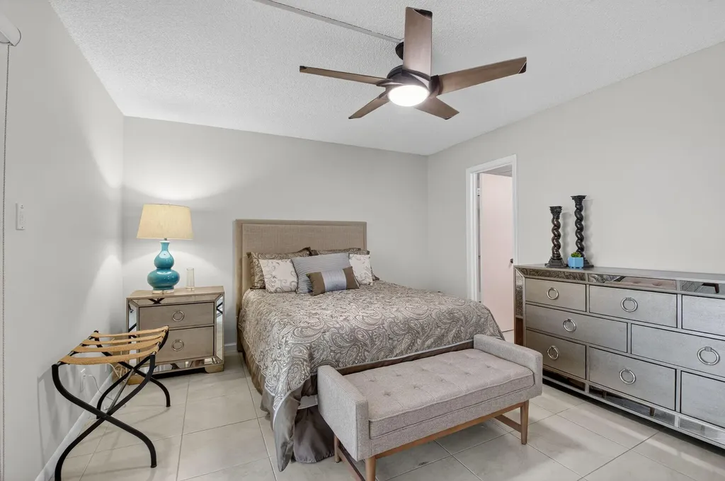 1037 Berkshire B Deerfield Beach FL 33442