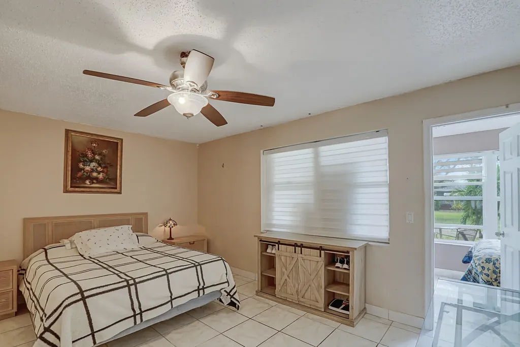 902 South Drive Delray Beach FL 33445