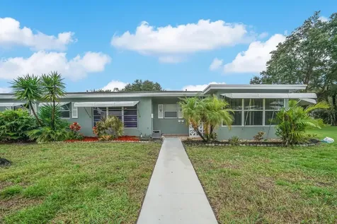 902 South Drive Delray Beach FL 33445