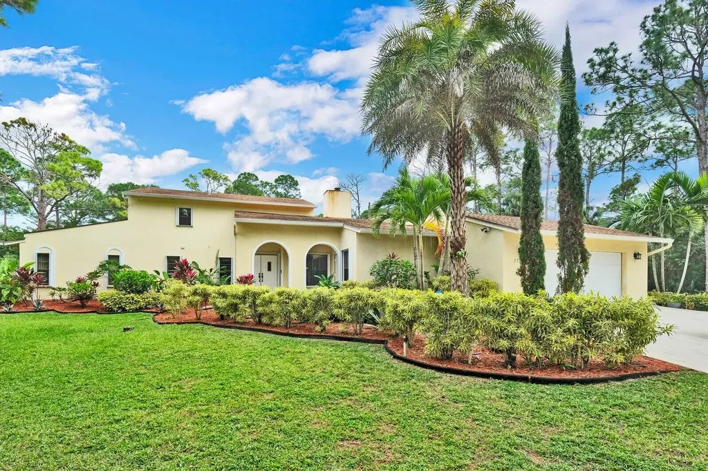 17520 Bridle Court NW Jupiter FL 33478