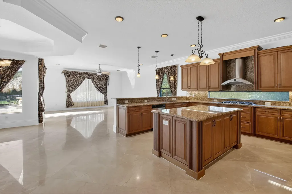9576 Equus Circle Boynton Beach FL 33472