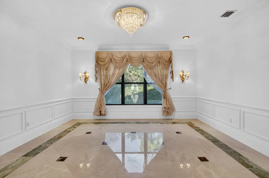 9576 Equus Circle Boynton Beach FL 33472