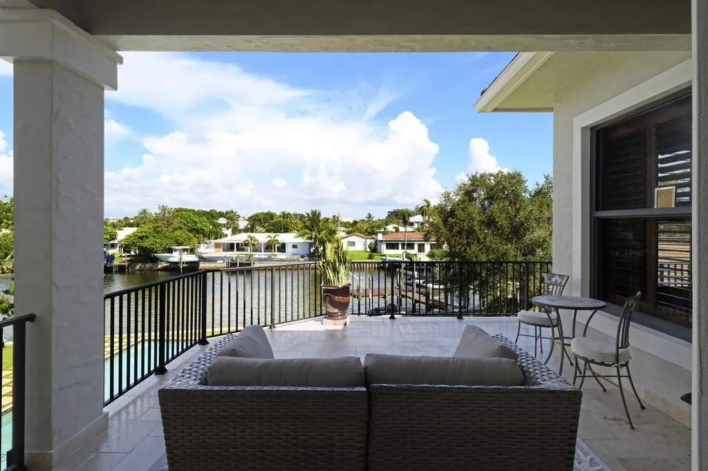 1950 Portage Landing N North Palm Beach FL 33408