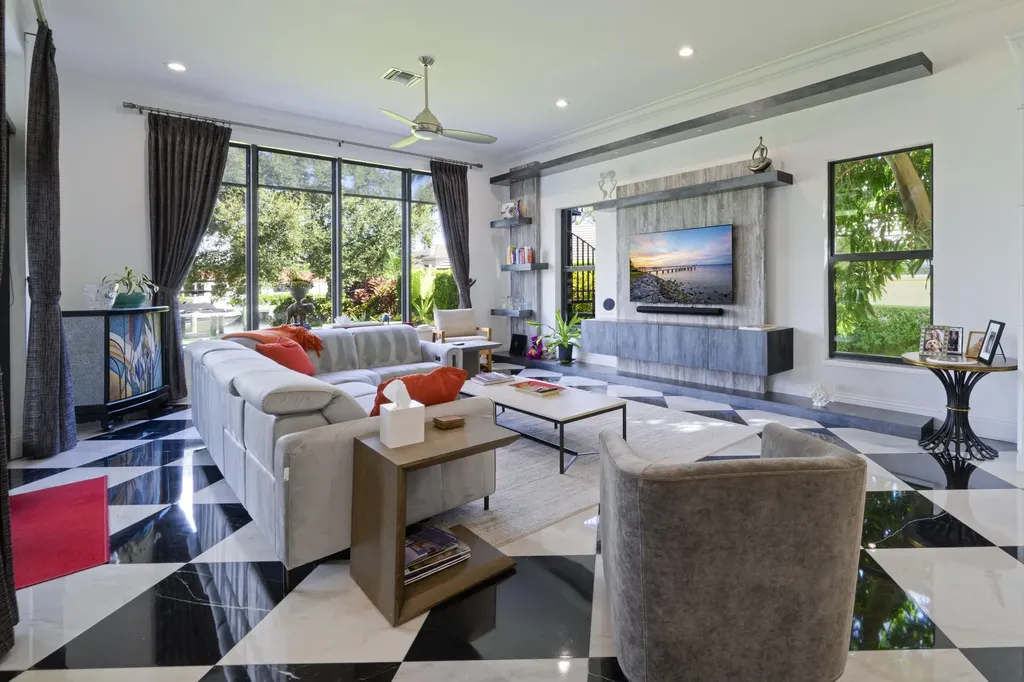 1950 Portage Landing N North Palm Beach FL 33408