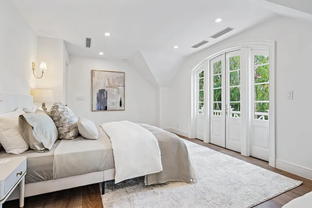 269 Jamaica Lane Palm Beach FL 33480