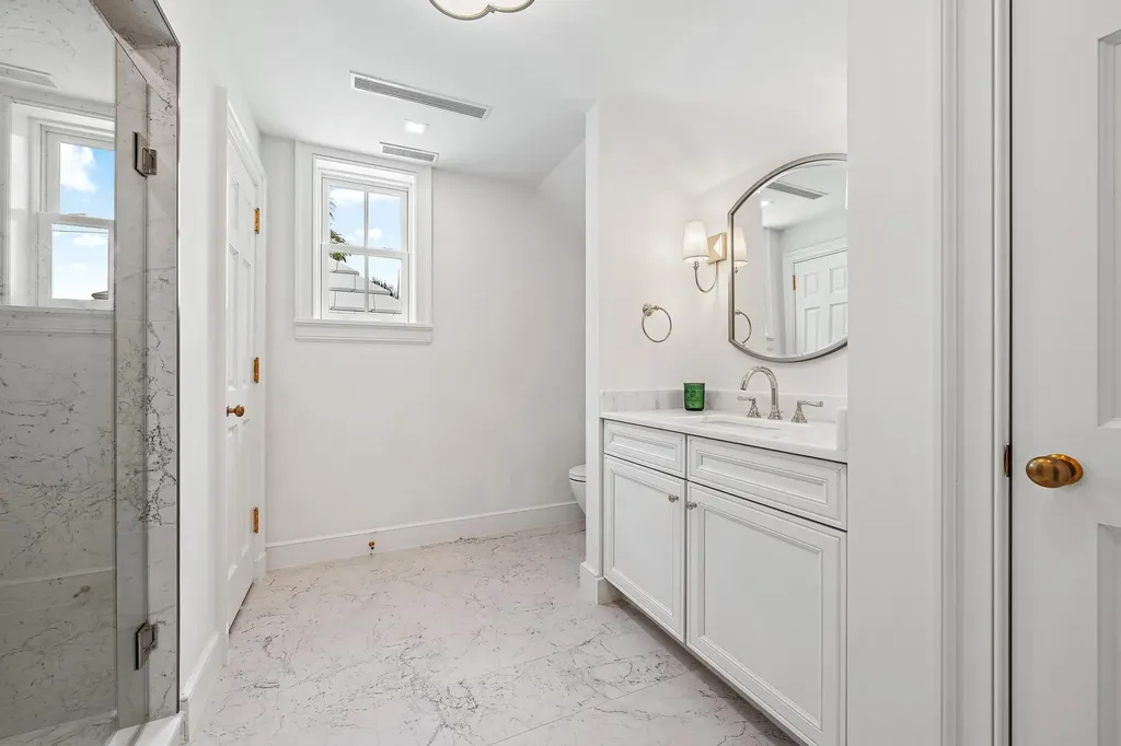 269 Jamaica Lane Palm Beach FL 33480