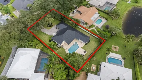 18433 SE Heritage Drive Tequesta FL 33469