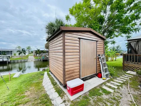 2301 SE 33rd Street Okeechobee FL 34974