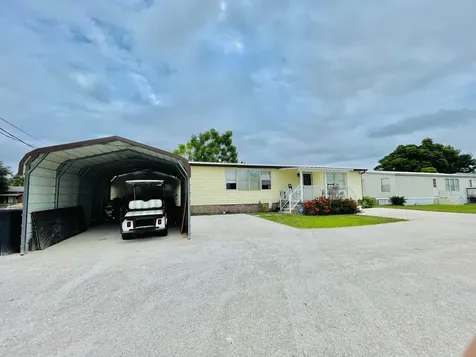 2301 SE 33rd Street Okeechobee FL 34974