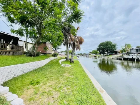 2301 SE 33rd Street Okeechobee FL 34974