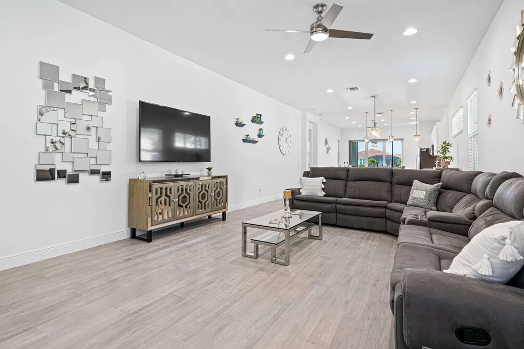 25074 SW Alberti Way Port St Lucie FL 34986