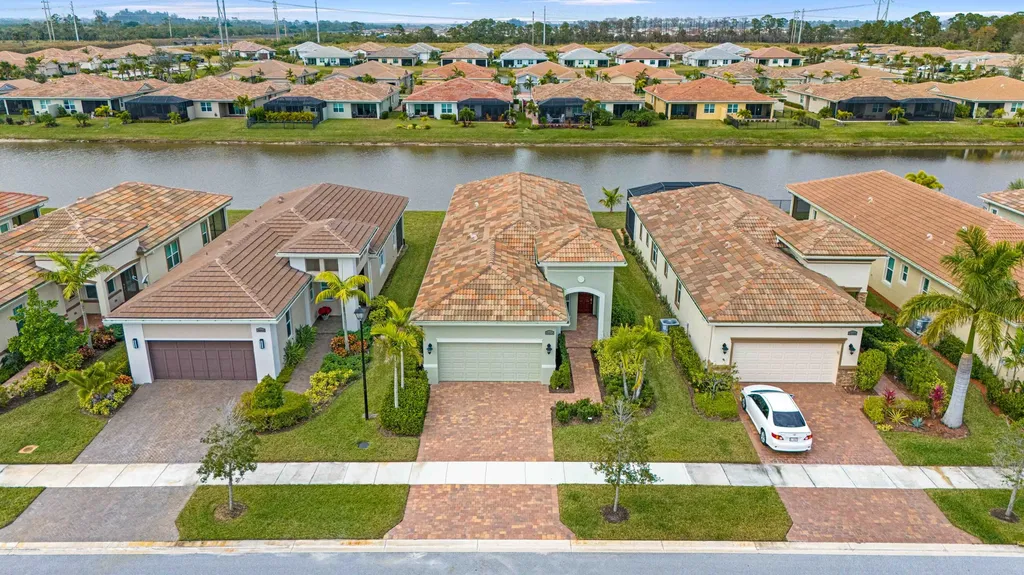 25074 SW Alberti Way Port St Lucie FL 34986