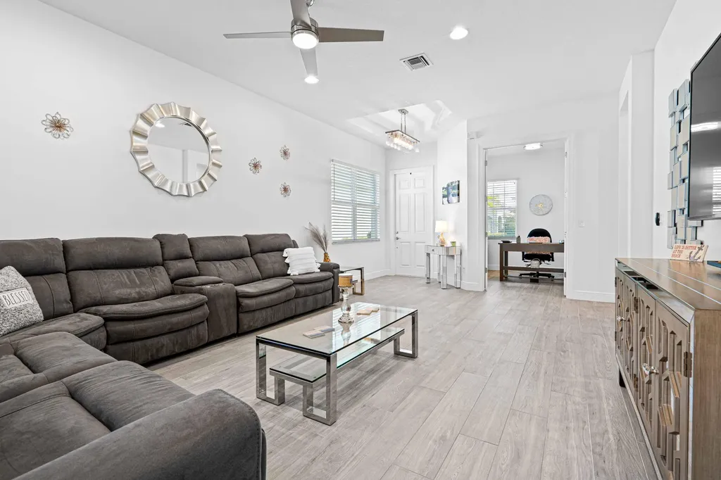 25074 SW Alberti Way Port St Lucie FL 34986
