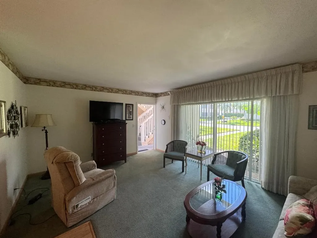 115 S South Boulevard Boynton Beach FL 33435