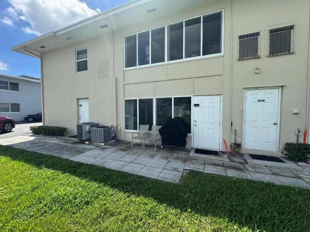 115 S South Boulevard Boynton Beach FL 33435