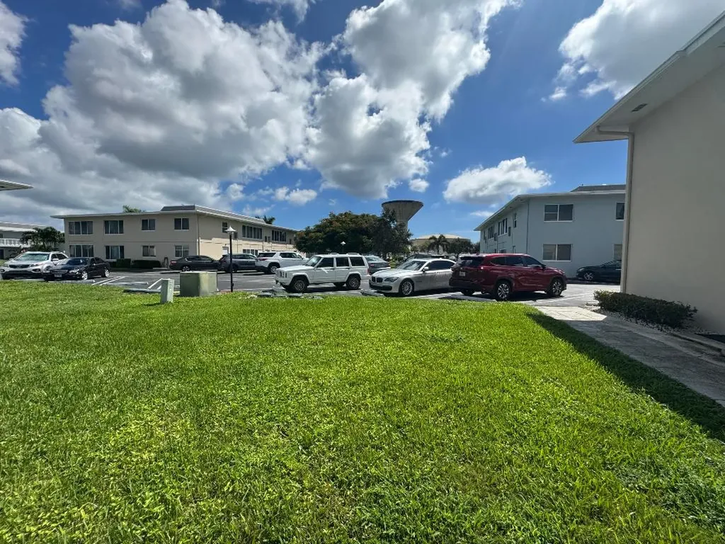 115 S South Boulevard Boynton Beach FL 33435