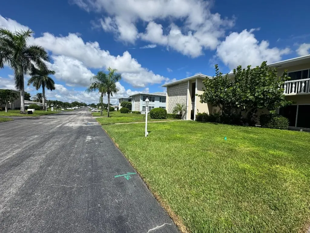 115 S South Boulevard Boynton Beach FL 33435