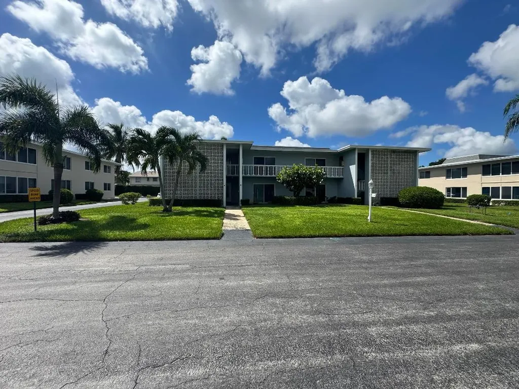 115 S South Boulevard Boynton Beach FL 33435