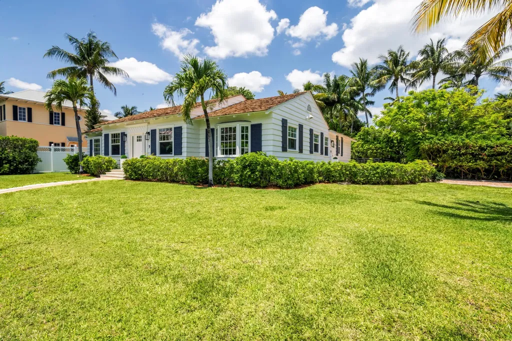 1017 Tamarind Road Delray Beach FL 33483