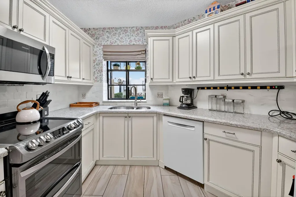 5217 Brisata Circle Boynton Beach FL 33437