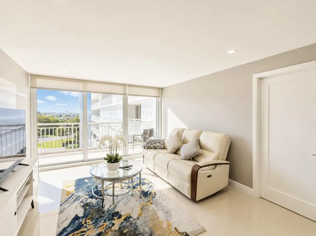 3546 S Ocean Boulevard South Palm Beach FL 33480