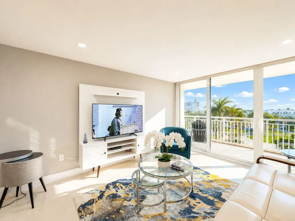 3546 S Ocean Boulevard South Palm Beach FL 33480