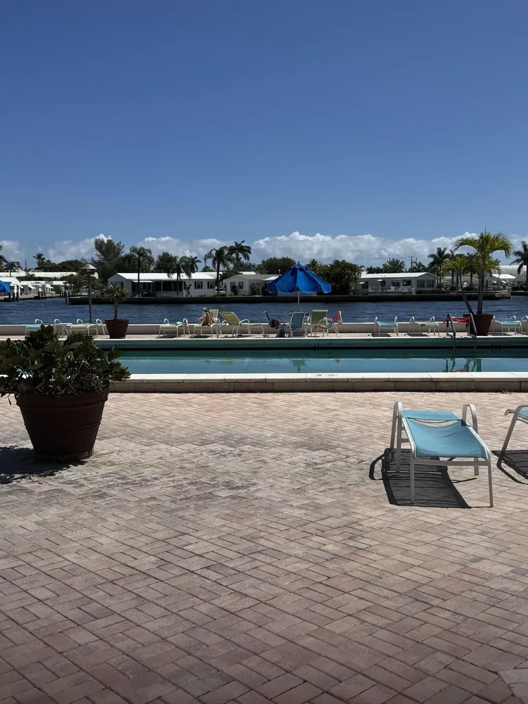2010 S Federal Highway Boynton Beach FL 33435