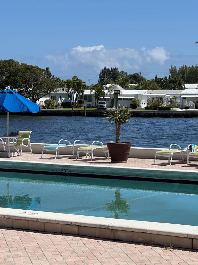 2010 S Federal Highway Boynton Beach FL 33435