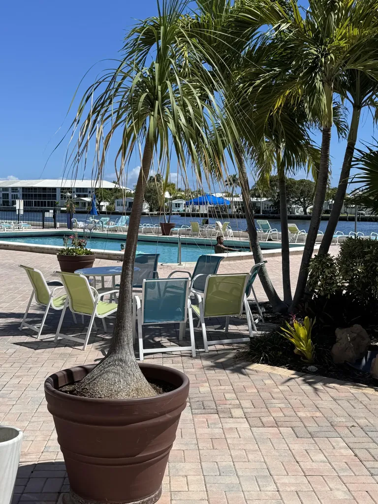2010 S Federal Highway Boynton Beach FL 33435