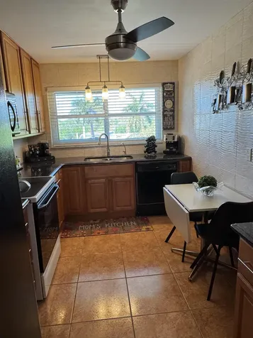 2010 S Federal Highway Boynton Beach FL 33435