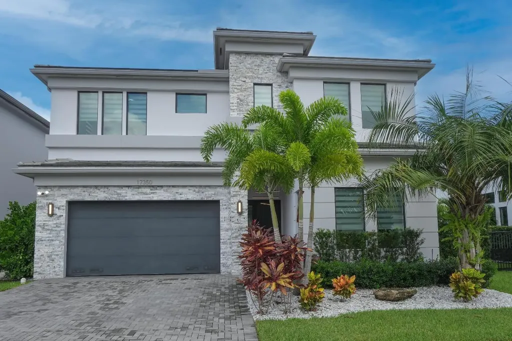 17350 Sea Blossom Way Boca Raton FL 33496