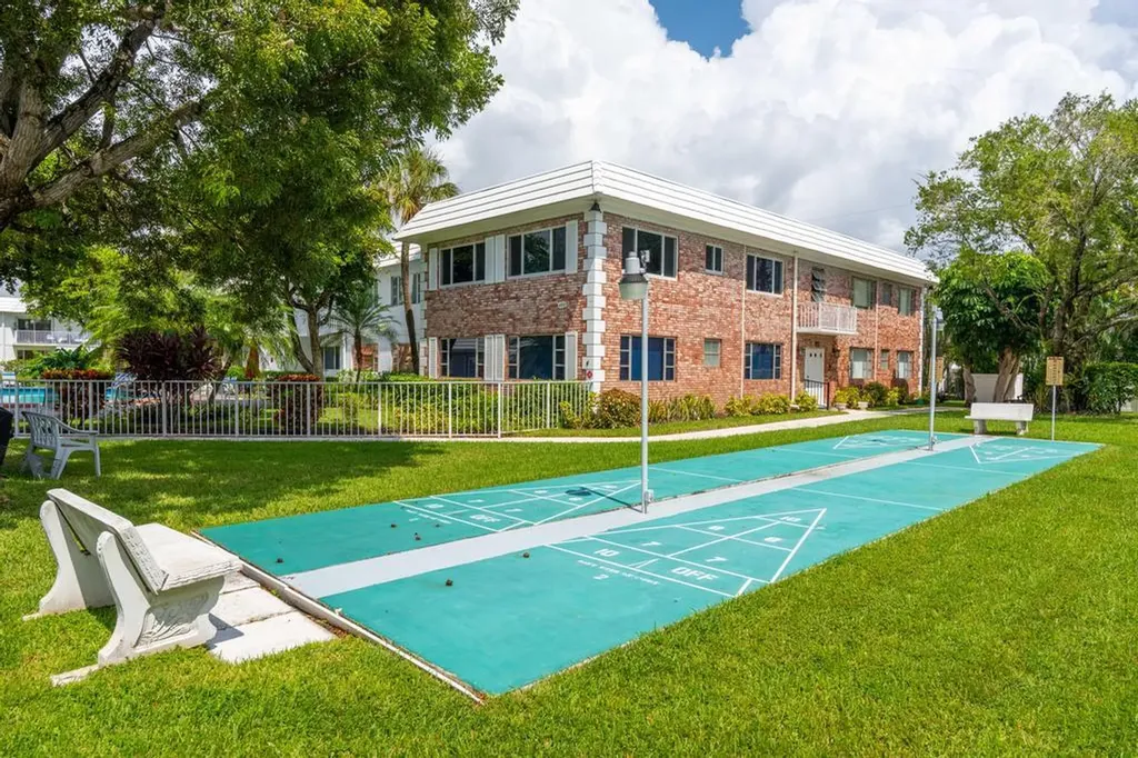 418 S Cypress Road Pompano Beach FL 33060