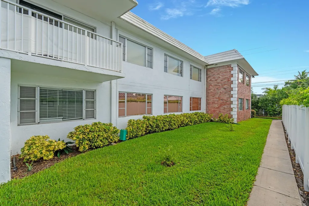 418 S Cypress Road Pompano Beach FL 33060